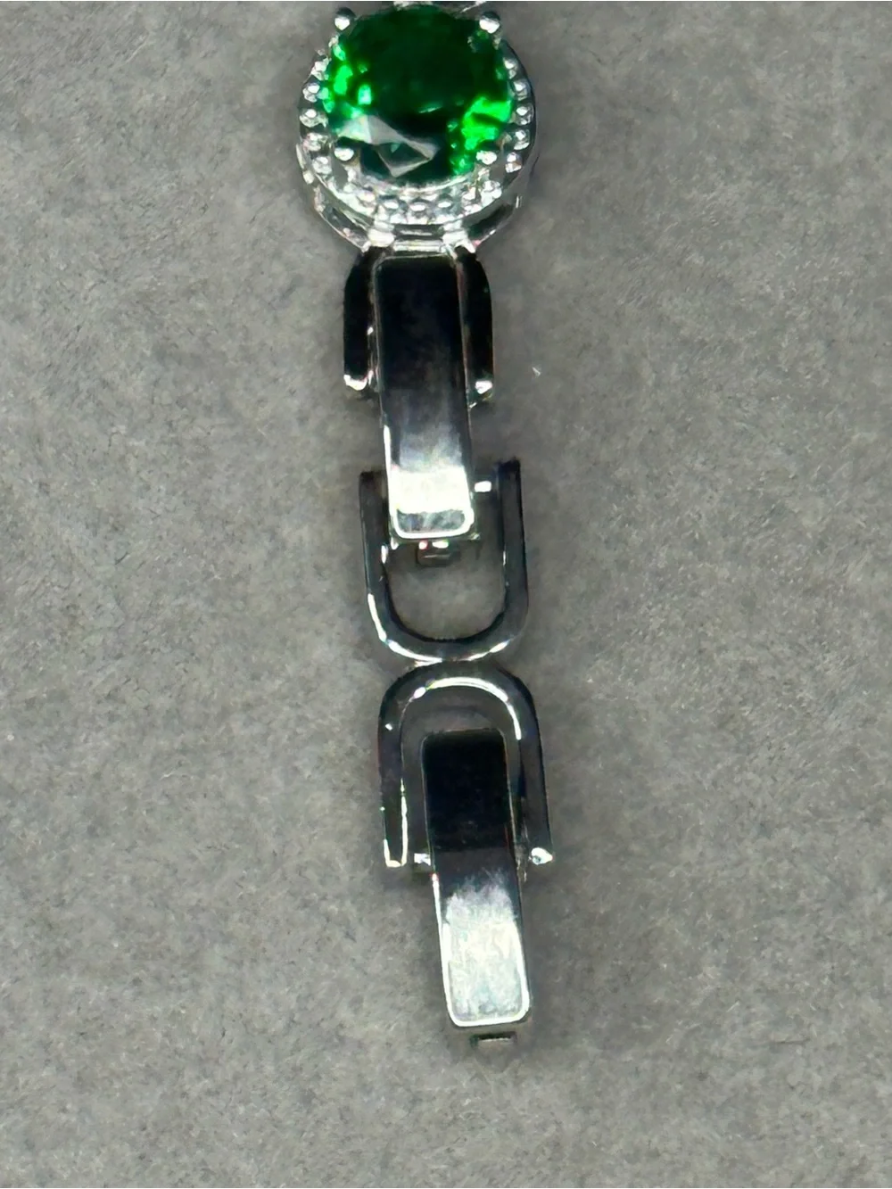 N/A classic emerald